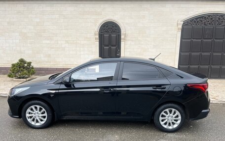 Hyundai Solaris II рестайлинг, 2021 год, 1 275 000 рублей, 8 фотография