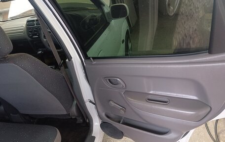 Suzuki Swift II, 2001 год, 449 789 рублей, 20 фотография