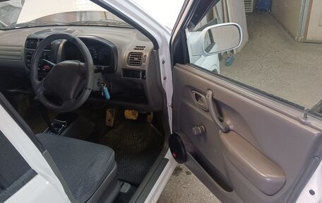 Suzuki Swift II, 2001 год, 449 789 рублей, 23 фотография