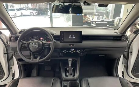 Honda Vezel, 2022 год, 1 650 000 рублей, 7 фотография