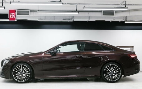 Mercedes-Benz E-Класс, 2018 год, 3 600 000 рублей, 8 фотография