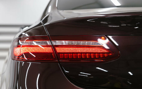 Mercedes-Benz E-Класс, 2018 год, 3 600 000 рублей, 14 фотография