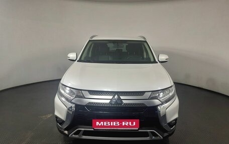 Mitsubishi Outlander III рестайлинг 3, 2021 год, 3 200 000 рублей, 2 фотография