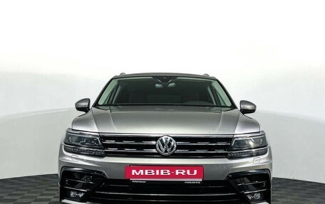 Volkswagen Tiguan II, 2019 год, 2 950 000 рублей, 2 фотография