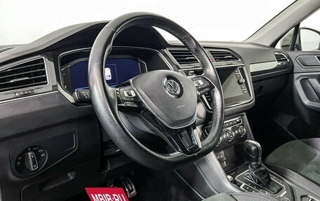 Volkswagen Tiguan II, 2019 год, 2 950 000 рублей, 13 фотография