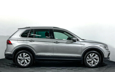 Volkswagen Tiguan II, 2021 год, 3 497 000 рублей, 4 фотография