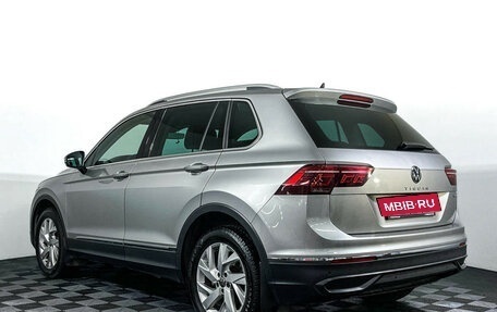 Volkswagen Tiguan II, 2021 год, 3 497 000 рублей, 7 фотография