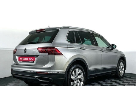 Volkswagen Tiguan II, 2021 год, 3 497 000 рублей, 5 фотография