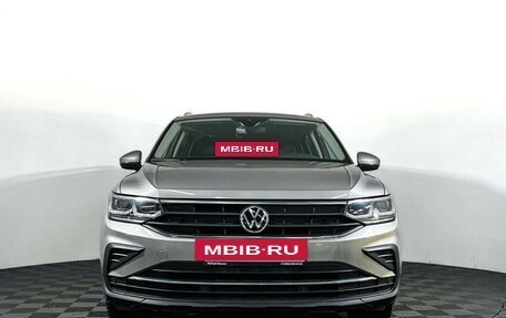 Volkswagen Tiguan II, 2021 год, 3 497 000 рублей, 2 фотография
