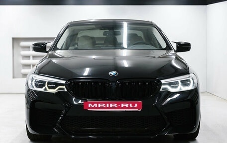 BMW 5 серия, 2019 год, 2 650 000 рублей, 3 фотография