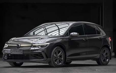 Volkswagen Golf VIII, 2023 год, 1 990 000 рублей, 1 фотография