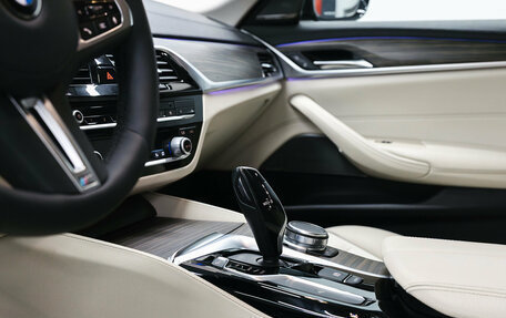 BMW 5 серия, 2019 год, 2 650 000 рублей, 28 фотография
