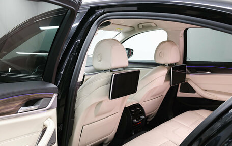 BMW 5 серия, 2019 год, 2 650 000 рублей, 36 фотография