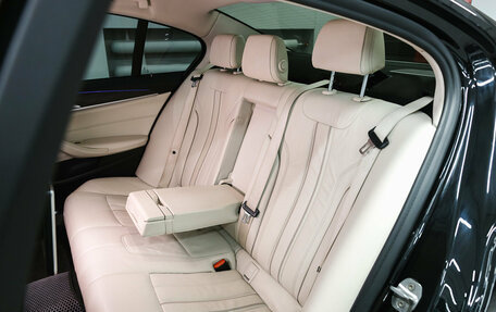 BMW 5 серия, 2019 год, 2 650 000 рублей, 39 фотография