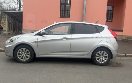 Hyundai Solaris II рестайлинг, 2012 год, 795 000 рублей, 3 фотография