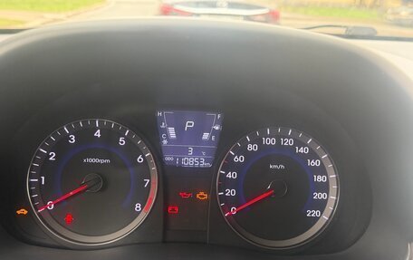 Hyundai Solaris II рестайлинг, 2012 год, 795 000 рублей, 12 фотография