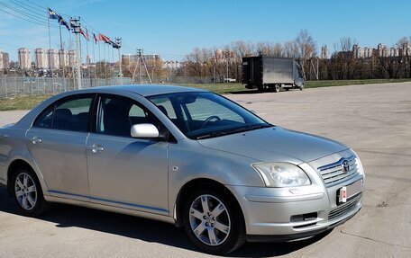 Toyota Avensis III рестайлинг, 2005 год, 750 000 рублей, 3 фотография