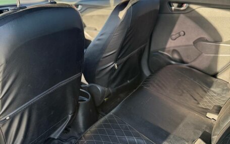 Hyundai Solaris II рестайлинг, 2018 год, 800 000 рублей, 15 фотография