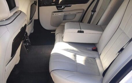 Jaguar XJ IV (X351), 2010 год, 1 990 000 рублей, 7 фотография
