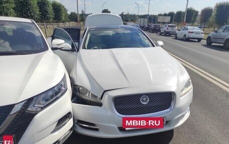 Jaguar XJ IV (X351), 2010 год, 1 990 000 рублей, 10 фотография