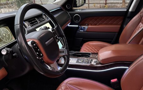 Land Rover Range Rover IV рестайлинг, 2017 год, 3 900 000 рублей, 10 фотография