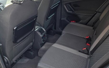 Volkswagen Tiguan II, 2017 год, 2 100 000 рублей, 4 фотография