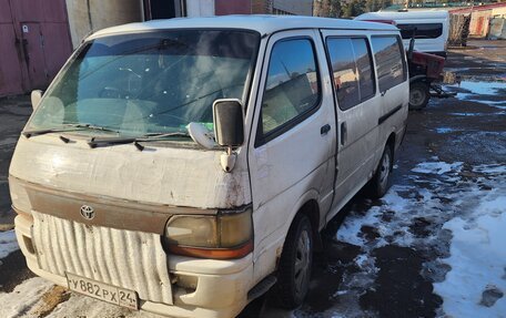 Toyota HiAce H100, 2000 год, 280 000 рублей, 5 фотография