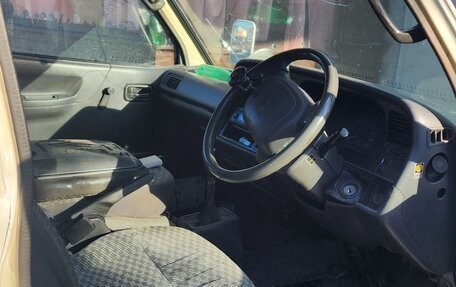 Toyota HiAce H100, 2000 год, 280 000 рублей, 8 фотография