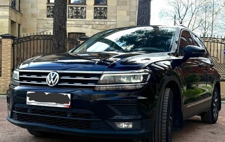 Volkswagen Tiguan II, 2019 год, 2 800 000 рублей, 5 фотография