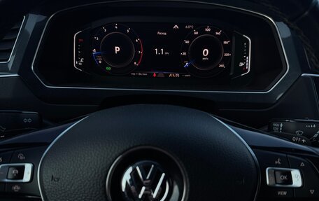 Volkswagen Tiguan II, 2019 год, 2 800 000 рублей, 19 фотография