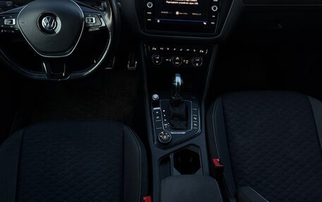 Volkswagen Tiguan II, 2019 год, 2 800 000 рублей, 22 фотография