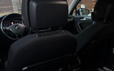 Volkswagen Tiguan II, 2019 год, 2 800 000 рублей, 23 фотография