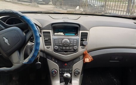 Chevrolet Cruze II, 2010 год, 237 000 рублей, 12 фотография