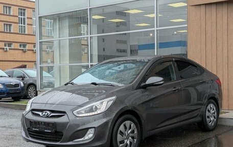 Hyundai Solaris II рестайлинг, 2013 год, 690 000 рублей, 3 фотография