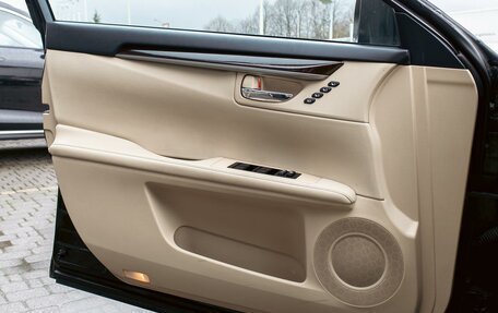 Lexus ES VII, 2015 год, 1 495 000 рублей, 19 фотография