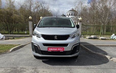 Peugeot Traveller I, 2021 год, 3 300 000 рублей, 1 фотография