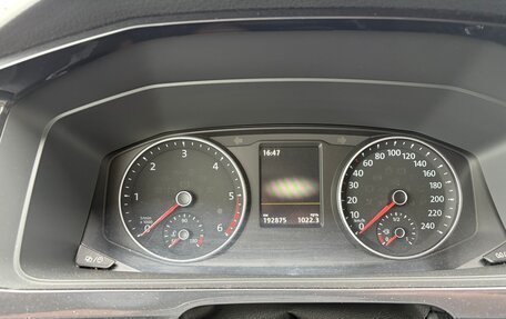 Volkswagen Caravelle T6 рестайлинг, 2019 год, 3 200 000 рублей, 17 фотография