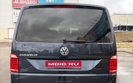 Volkswagen Caravelle T6 рестайлинг, 2019 год, 3 200 000 рублей, 5 фотография