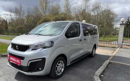 Peugeot Traveller I, 2021 год, 3 300 000 рублей, 3 фотография