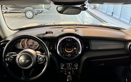 MINI Hatch, 2016 год, 1 400 000 рублей, 19 фотография