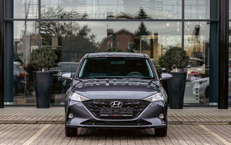 Hyundai Solaris II рестайлинг, 2021 год, 1 195 000 рублей, 2 фотография