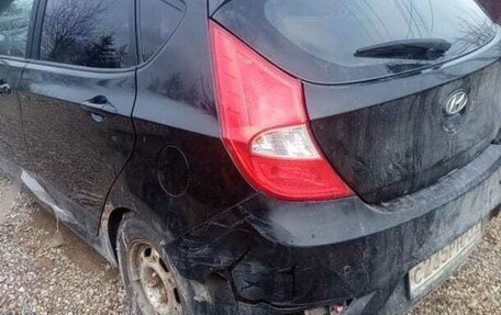 Hyundai Solaris II рестайлинг, 2011 год, 150 000 рублей, 4 фотография