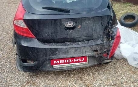 Hyundai Solaris II рестайлинг, 2011 год, 150 000 рублей, 16 фотография