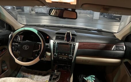 Toyota Camry, 2012 год, 1 820 000 рублей, 13 фотография