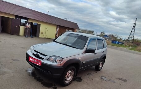 Chevrolet Niva I рестайлинг, 2014 год, 650 000 рублей, 2 фотография