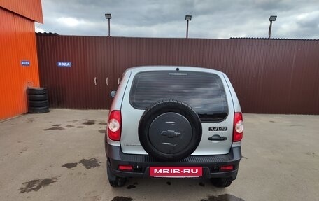 Chevrolet Niva I рестайлинг, 2014 год, 650 000 рублей, 4 фотография