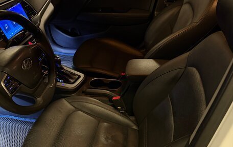 Hyundai Avante, 2018 год, 1 200 000 рублей, 7 фотография