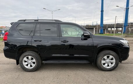 Toyota Land Cruiser Prado 150 рестайлинг 2, 2018 год, 4 190 000 рублей, 4 фотография
