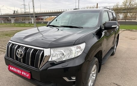 Toyota Land Cruiser Prado 150 рестайлинг 2, 2018 год, 4 190 000 рублей, 6 фотография