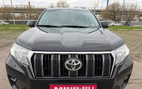 Toyota Land Cruiser Prado 150 рестайлинг 2, 2018 год, 4 190 000 рублей, 3 фотография